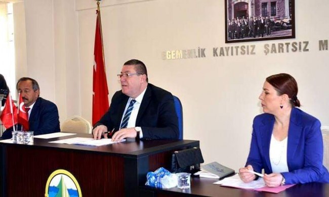 Oy birliği ile kabul edildi..