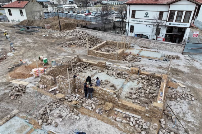 Konya Karatay'da 6 tescilli tarihi yapı yeniden ihya ediliyor