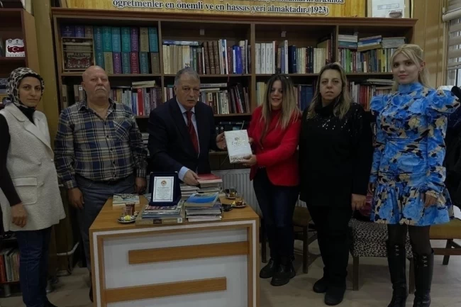Erzurum'un yaşayan hafızası Prof. Dr. Kürkçüoğlu'na vefa plaketi