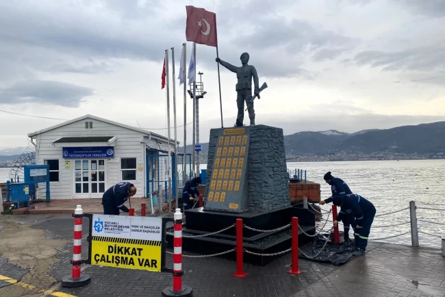 Körfez Şehitler Anıtı'nda bakım