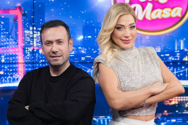 Özgür Aras Pembe Masa'da konuştu: Küstah insanlarla çalışmam! Kıvanç Tatlıtuğ değişmedi