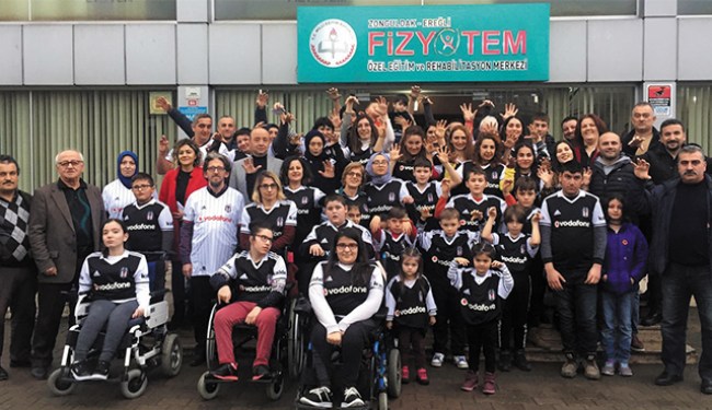 Karakartallar ve özel bireyler elele...