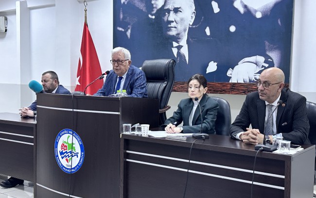 “Askeriyenin liman inşaatı sabrımızı zorluyor”