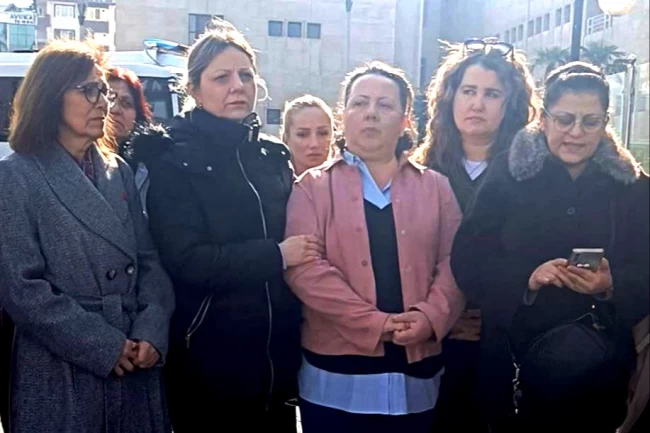 Bursa'da Özge Yetimoğulları davasındaki beraate CHP'li kadınlardan tepki
