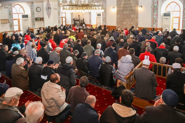 6 Şubat hayatlarını kaybedenler için Artvin'de mevlit okutuldu