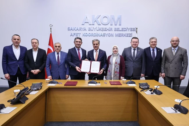 Sakarya'ya tarihi yatırım için imza atıldı