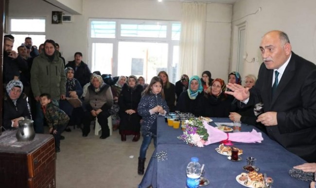 Şahin’in ev toplantısı mahalle mitingine döndü