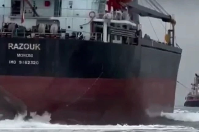 Sarıyer'de karaya oturan gemi başarıyla kurtarıldı