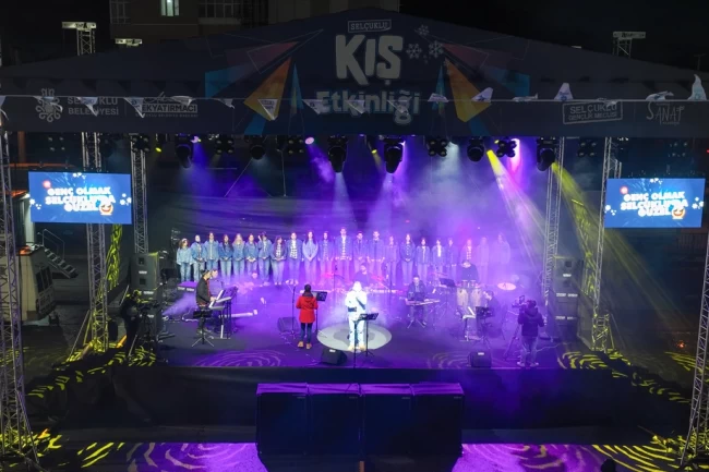 Konya Selçuklu'da gençlerden 90'lar rüzgarı