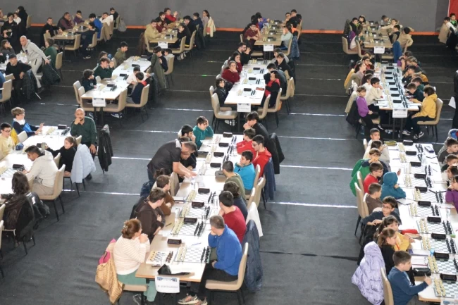 Trabzon'da 'Kurtuluş Kupası Satranç Turnuvası' başladı