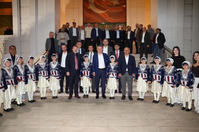 Başkan Büyükakın, Gümüşhanelileri yalnız bırakmadı