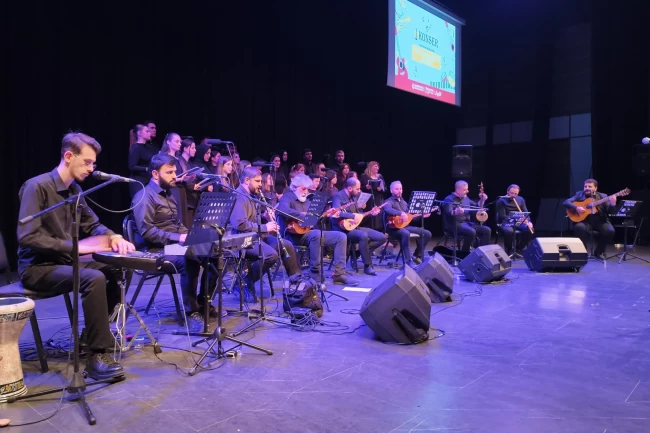 Türk Halk Müziği korosu çok beğenildi