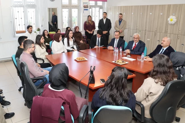 Gebze'de Başkan Büyükgöz'den okullara ziyaret