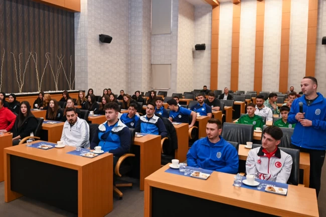 Konya Selçuklu'da sporculara moral ve destek