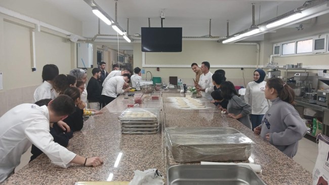 BEUN Devrek Meslek Yüksekokulu, Çaycuma Sevgi Evlerini Ağırladı