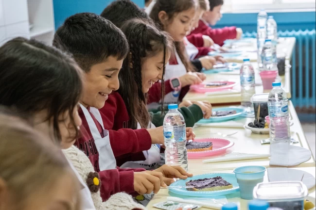 Marmarabirlik'ten "Minik Şeflerle Zeytinli Tarifler" projesi