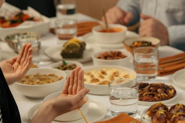 Ramazan'da mide sorunları ve halsizliği aşmak için altın tavsiyeler... Sahur sağlık için önemli mi?