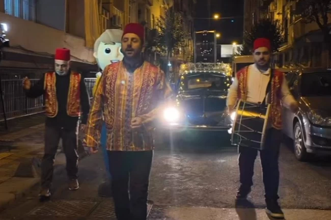 Esenler'de davullu vosvoslar sokaklarda