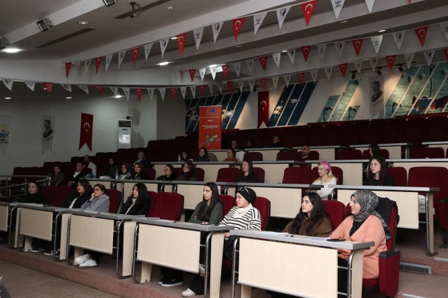 İzmir Çiğli'de istihdam garantili kurslara yoğun ilgi