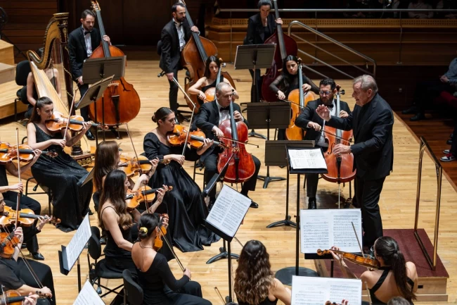 Klasik müziğin ustaları İzmir'de buluştu