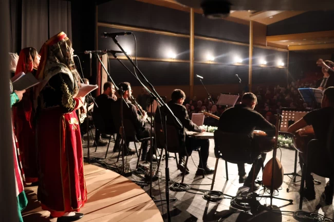 Erzurum'da çocuklardan duygu dolu türkü konseri