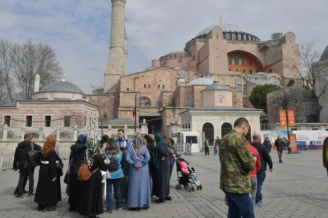 İstanbul Beylikdüzü'nde ramazan sanat ve sağlıkla karşılanıyor