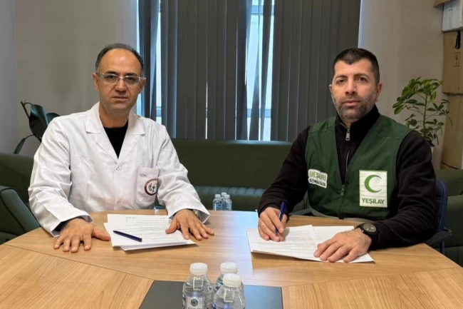 Yeşilay ile Ağrı Eczacılar Odası arasında iş birliği protokolü