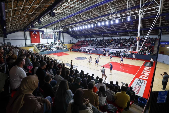 Lider Sakarya, taraftarı önünde Kütahya BSK'ı ağırlayacak