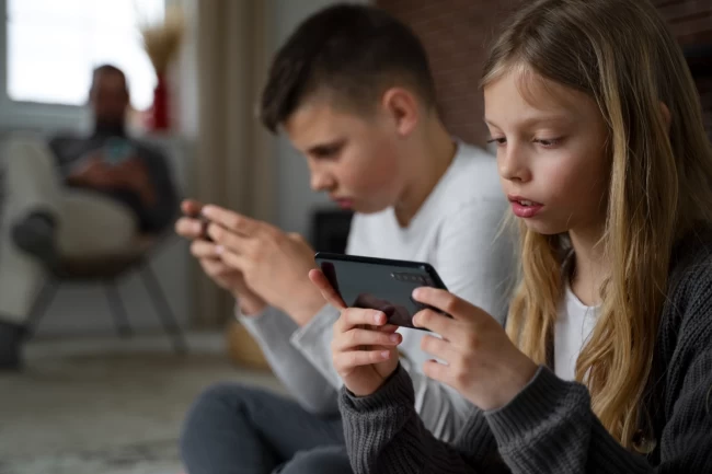 Sosyal medya devlerine KVKK'dan 'çocuk verileri' incelemesi