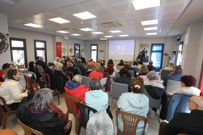 İzmir Efes Selçuk'ta kompost eğitimi yoğun ilgi gördü