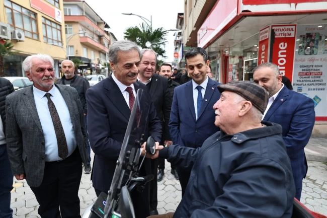 Başkan Alemdar Sakarya Pamukova'da hemşehrileriyle buluştu
