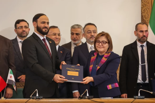 Gaziantep'te Halep'e yeşil alan ve ulaşım desteği