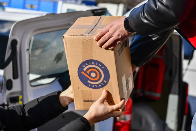 Ankara'da "Koli Ver" kampanyası devam ediyor