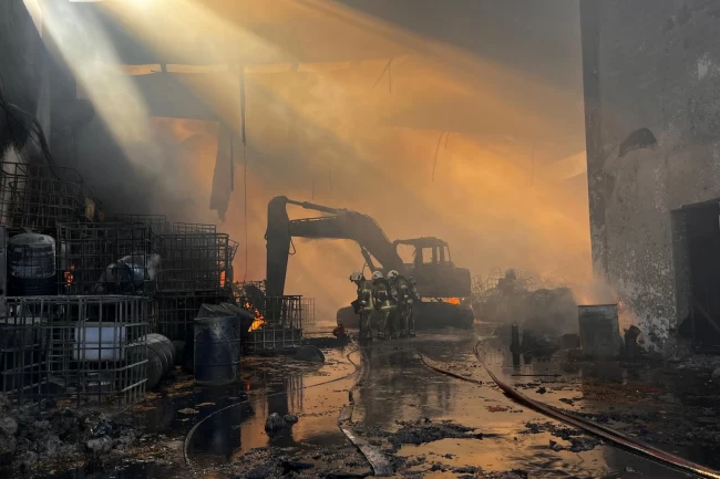 İzmir Torbalı'daki fabrika yangını kontrol altında