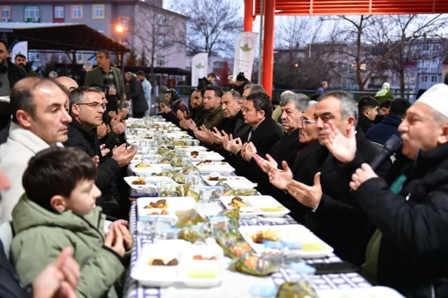 Panayır'da Ramazan sofrası kardeşliği büyüttü