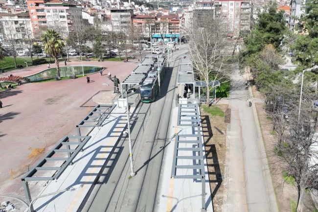 Kocaeli'de tramvaylar çift diziyle 600 yolcu taşıyacak