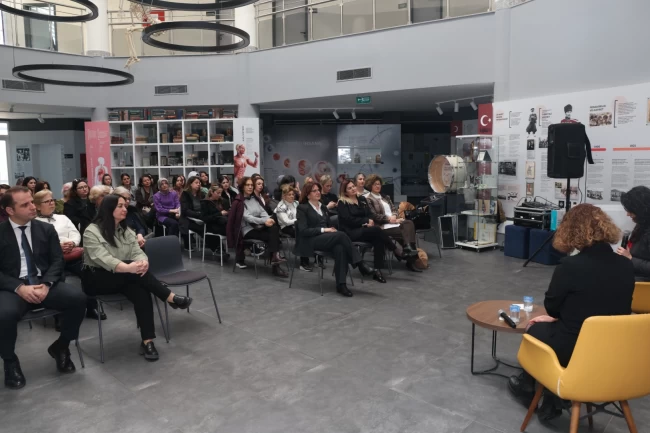 Bursa Nilüfer'de Medeni Kanun ele alındı