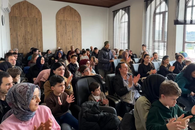 Balıkesir'de özel bireyler hipoterapi eğitimlerini tamamladı