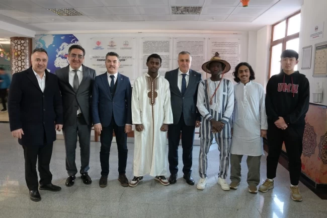 Bursa'da 'Bir Destandır Çanakkale' ruhu