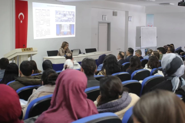 AİÇÜ'de 'Kültürel Miras ve UNESCO' konferansı