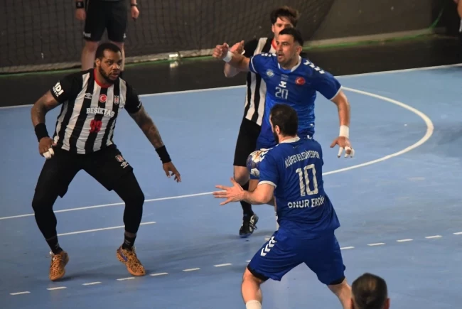 Nilüfer Belediyesi lider Beşiktaş'ı deplasmanda mağlup etti