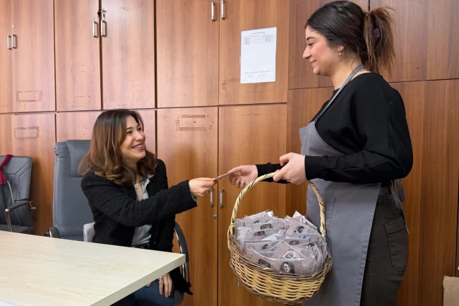 Kocaeli Beyaz Kalpler'den 8 Mart'a özel hediye