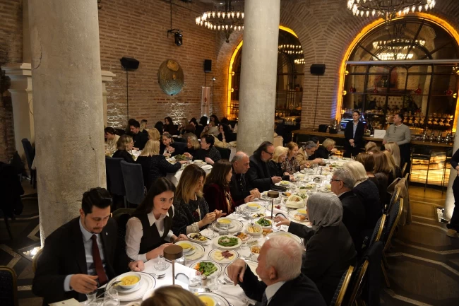 Türk Böbrek Vakfı yararına ünlü isimleri bir araya geldi