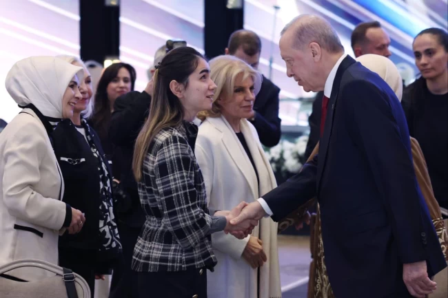 Erdoğan: Kadına şiddete sıfır tolerans politikamız sürecek