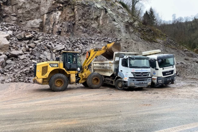 Trabzon'da 18 ilçede yol altyapısı güçleniyor
