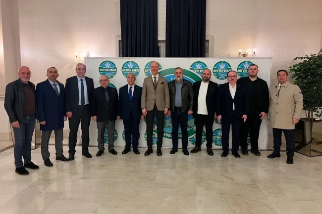 Artvin'in kurtuluşunun 105. yılında Bursa'da 2 bin kişilik dev iftar