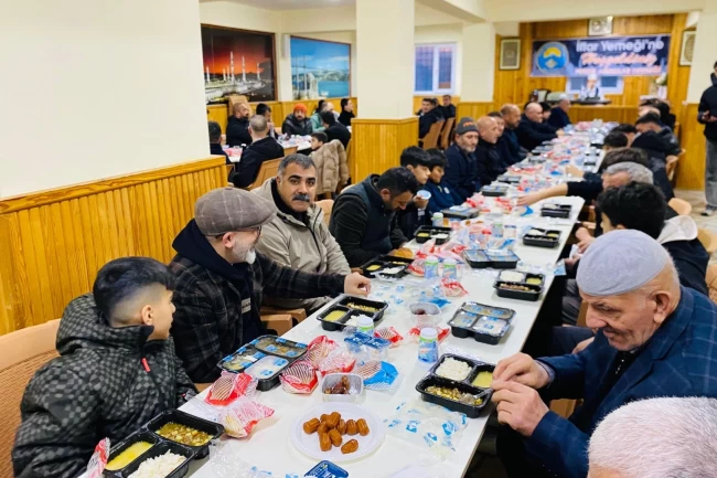 Pendik'te Ağrılılar aynı sofrada buluştu