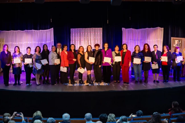 İzmir Narlıdere'de dayanışma ve sanat buluştu