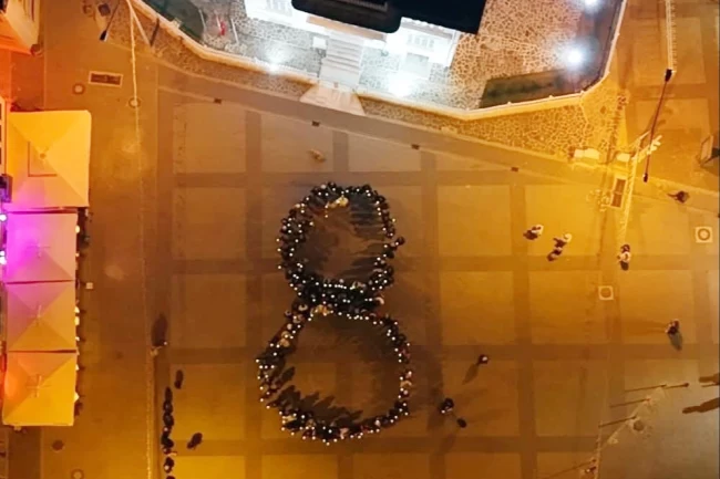 Mudanya'da kadınlar 8 Mart'ta 8 dakika 'sessiz' durdu!