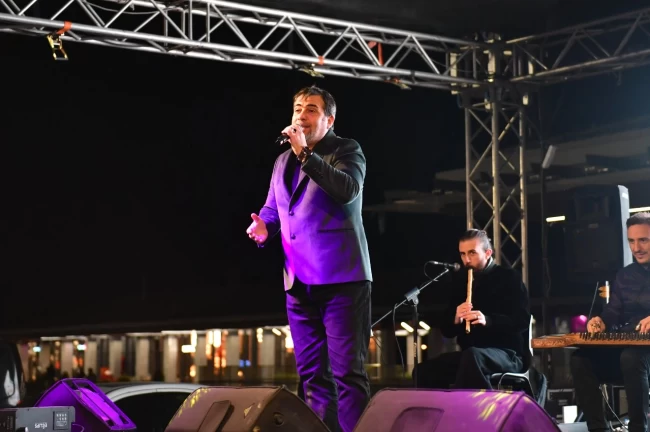 Osmangazi Meydanı'nda Ramazan coşkusu sürüyor